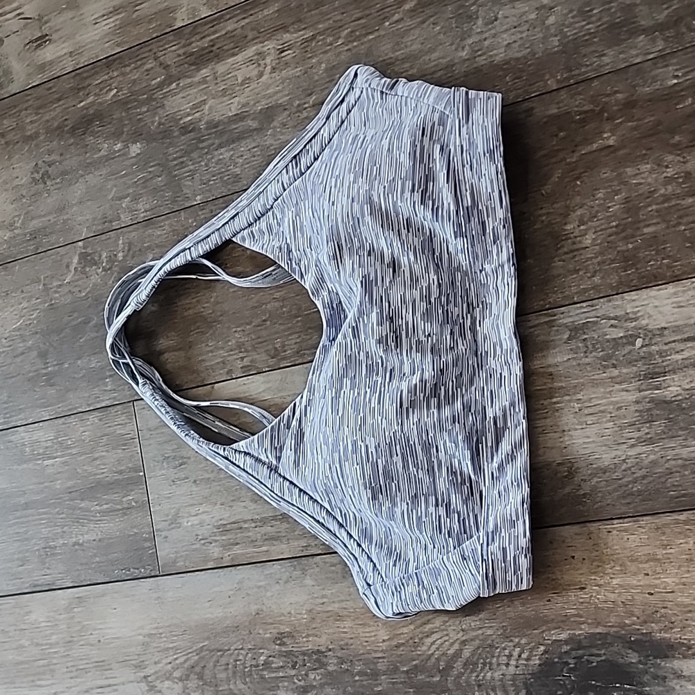 Light and tight bra